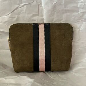 NWOT Suede Makeup/Cosmetics Bag